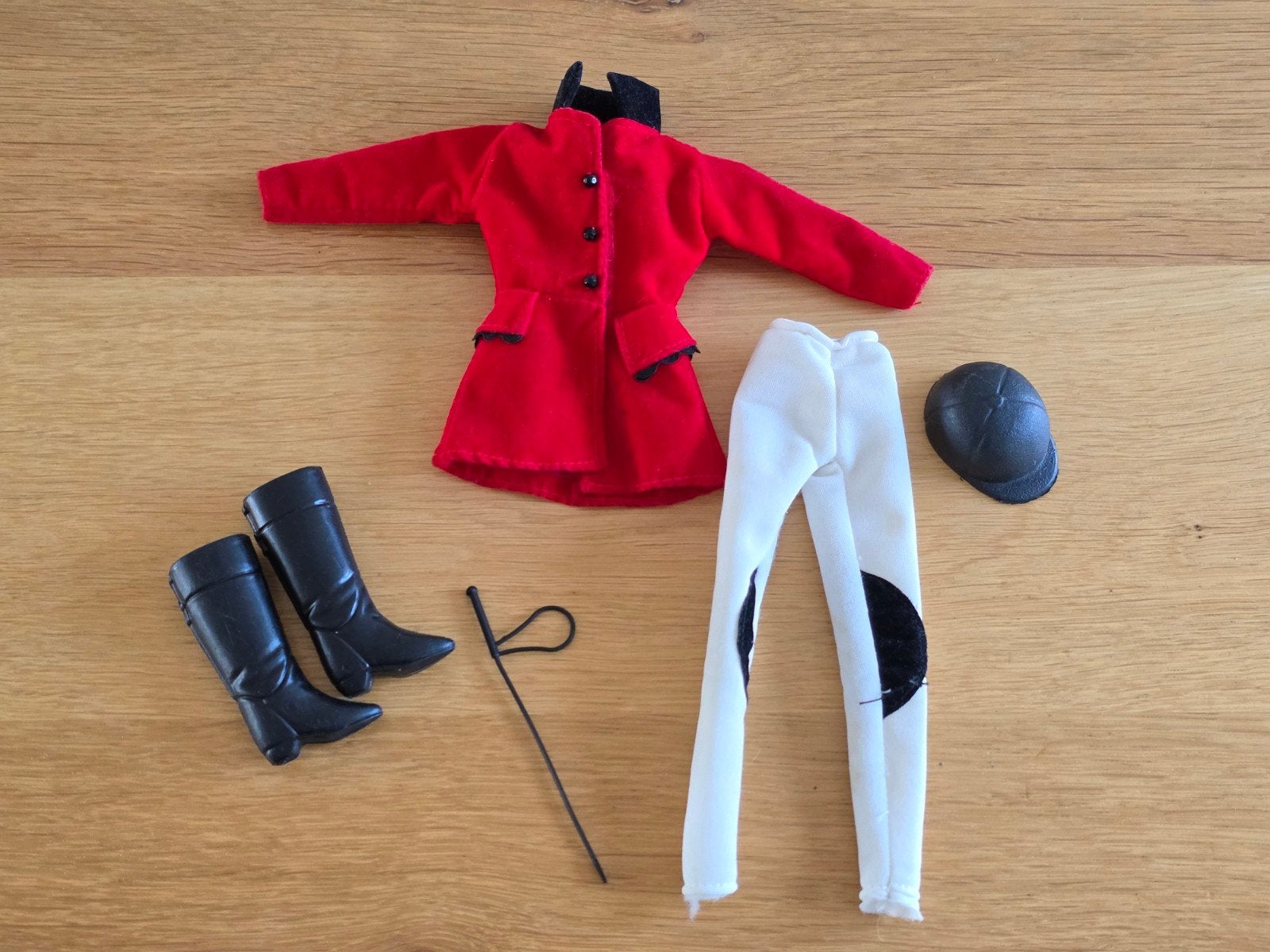 Barbie vintage Horse Riding set, Ophalen of Verzenden, Gebruikt, Kleertjes