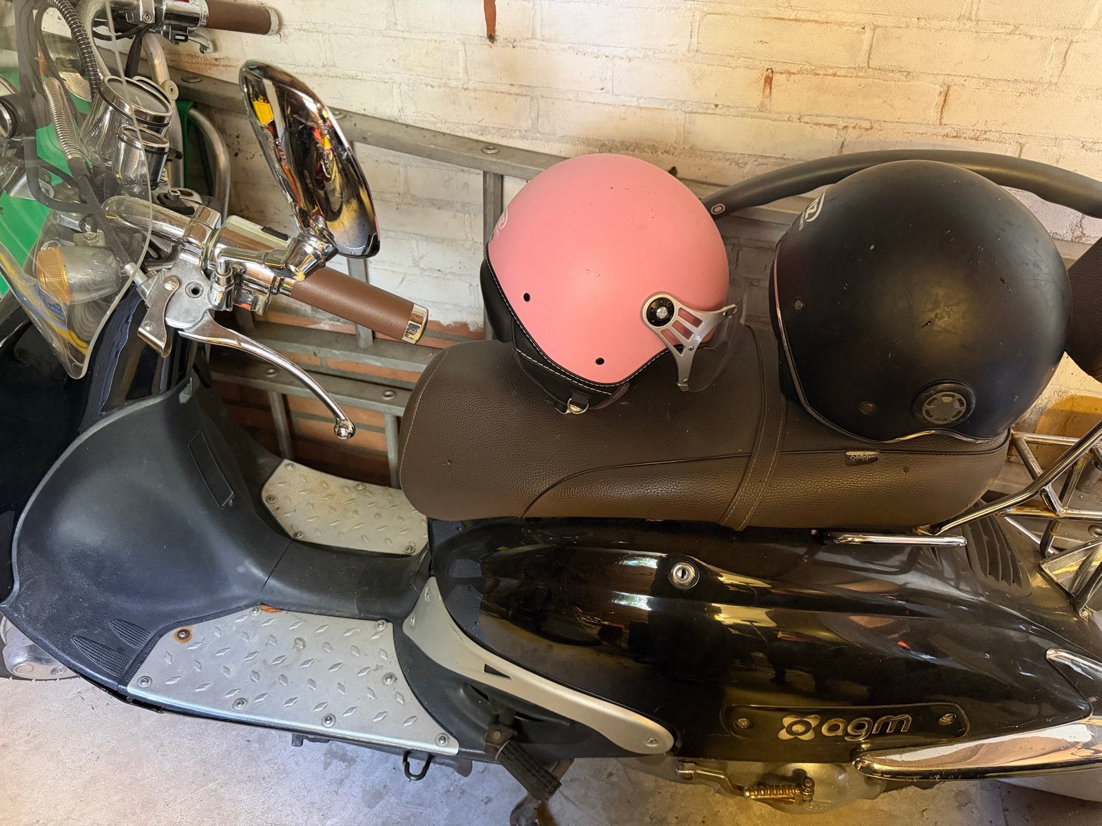 AGM scooter - zadel los, start met kickstart, Ophalen, Gebruikt, Benzine, Overige merken