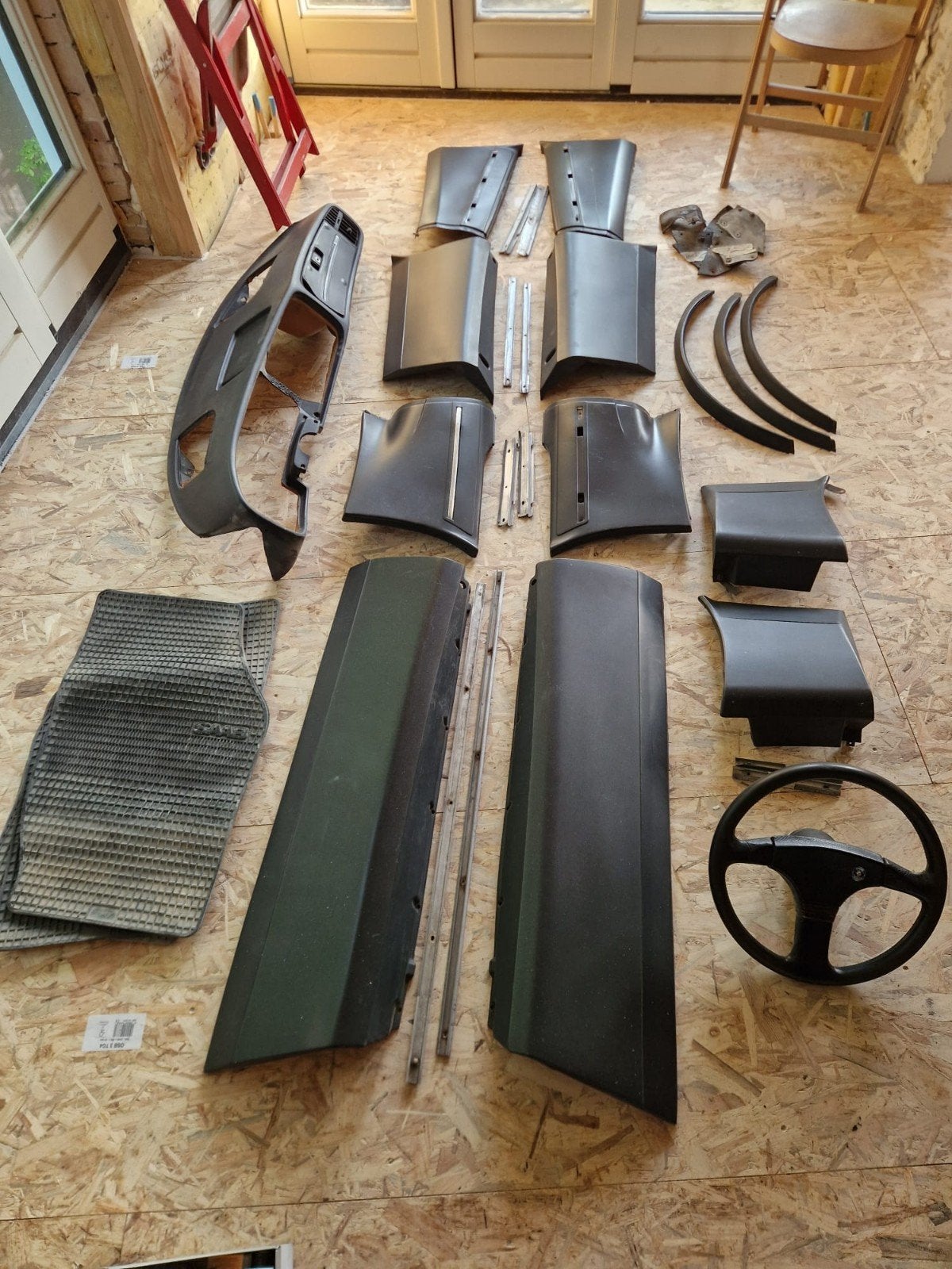 Saab 900 Aero-skirts, stuur, matten, dashboard, Ophalen, Gebruikt, Links, Bumper