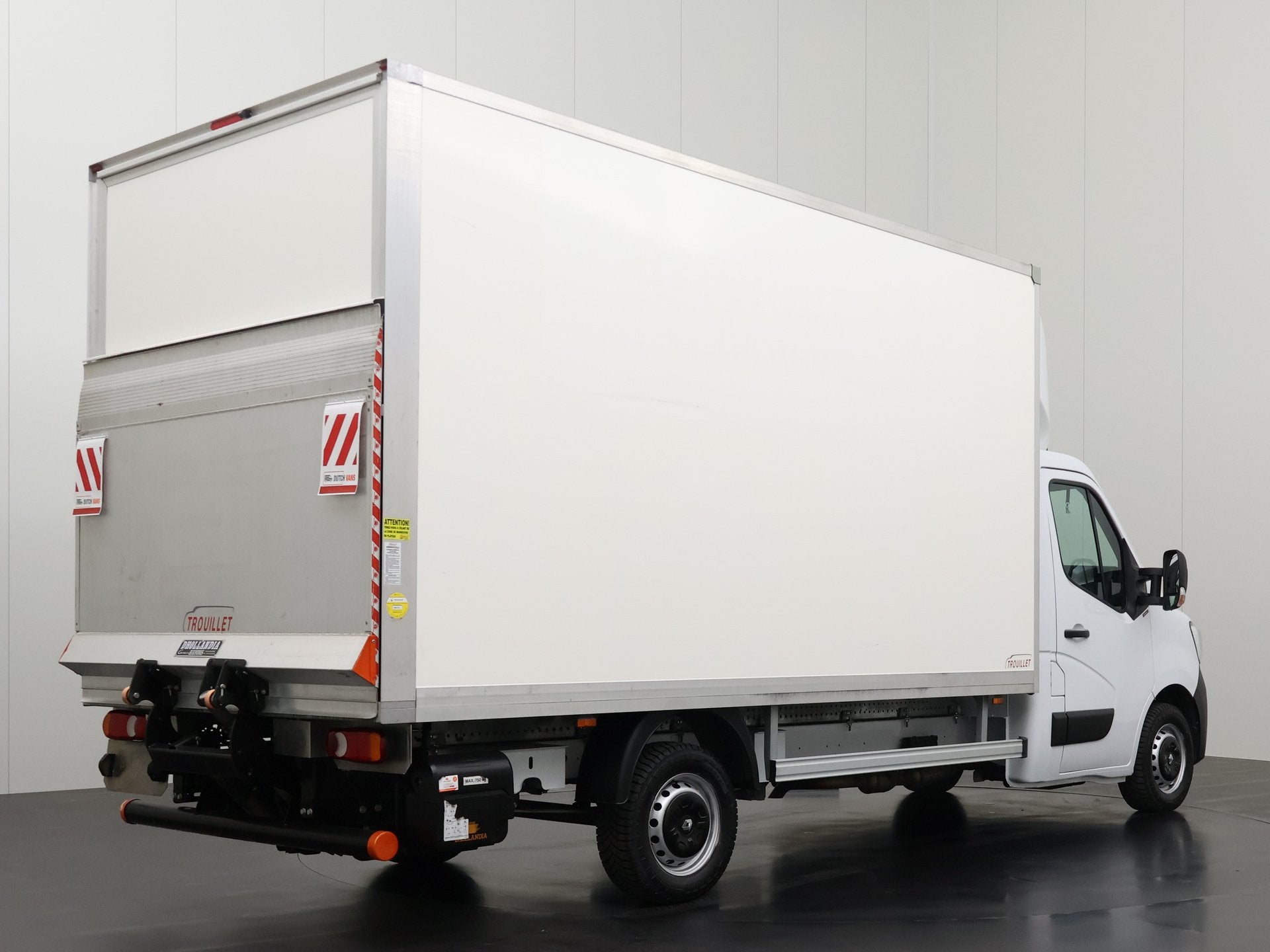 Renault Master 2.3DCi 145PK Bakwagen+Laadklep | Navigatie |, 145 pk, Gebruikt, Euro 6, 2565 kg