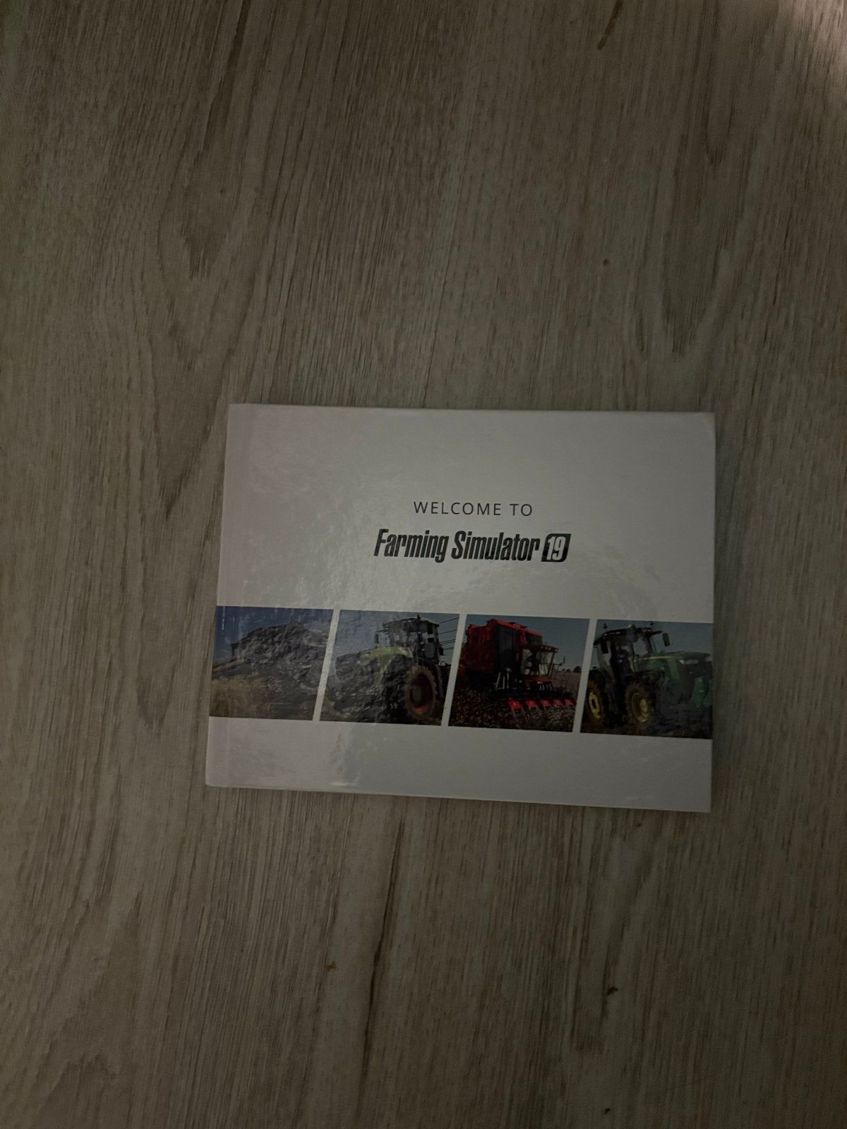 Farming Simulator 19 Handleiding/Boekje, Spelcomputers en Games, Games | Pc, Verzenden, Zo goed als nieuw, Simulatie