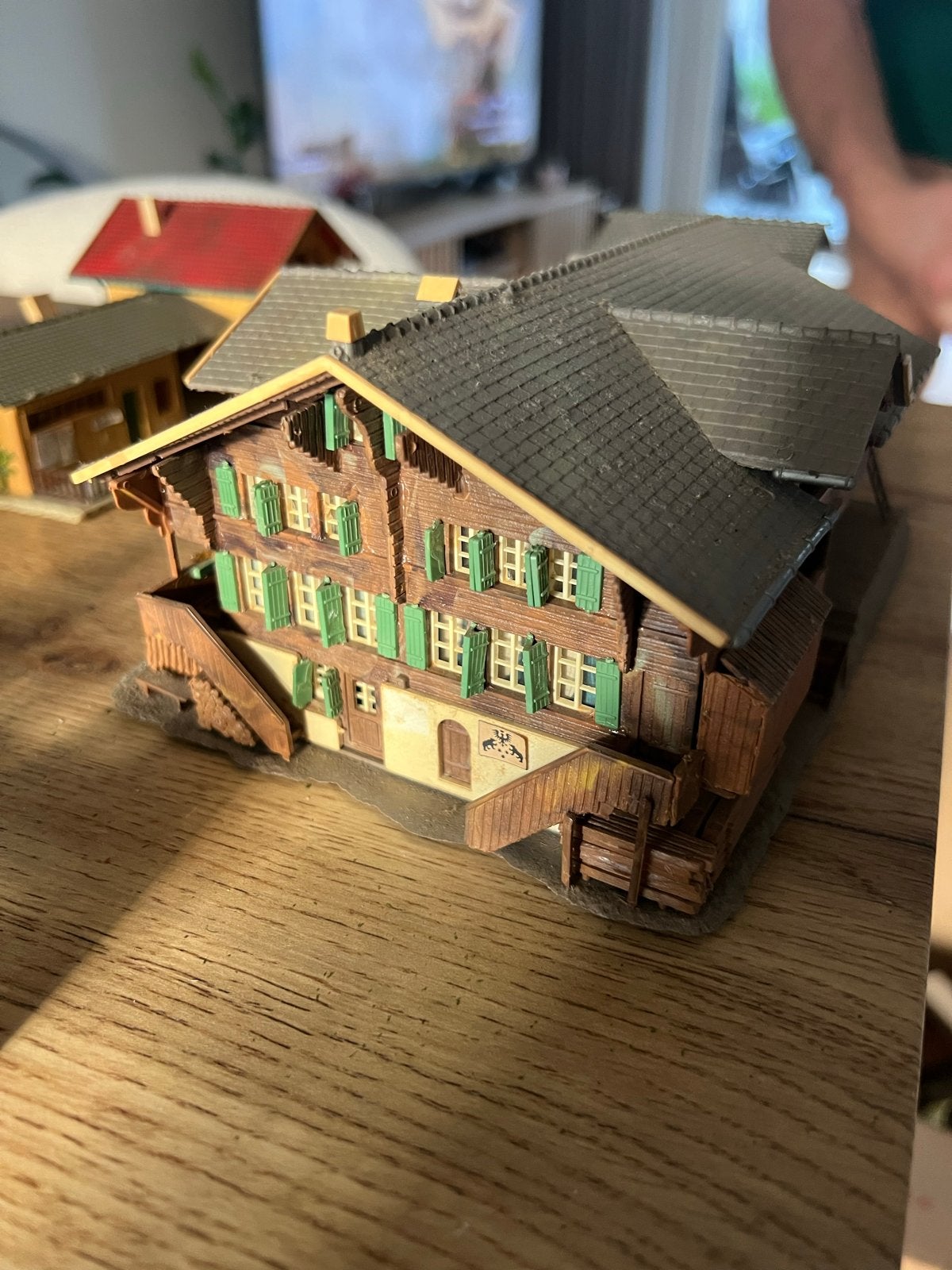 Mooi gedetailleerd modelhuisje voor diorama, Hobby en Vrije tijd, Modelbouw | Figuren en Diorama's, Ophalen, Gebruikt, Groter dan 1:35