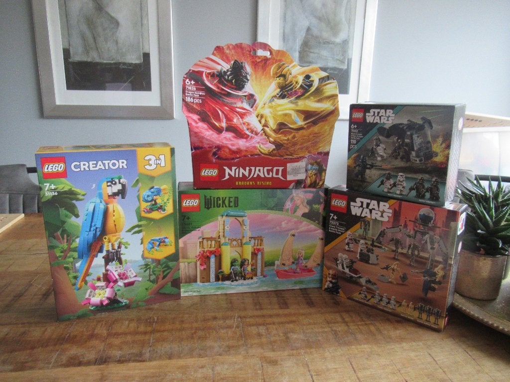 NIEUWE dozen lego 75372 75412 Star Wars 71826 75681 31136