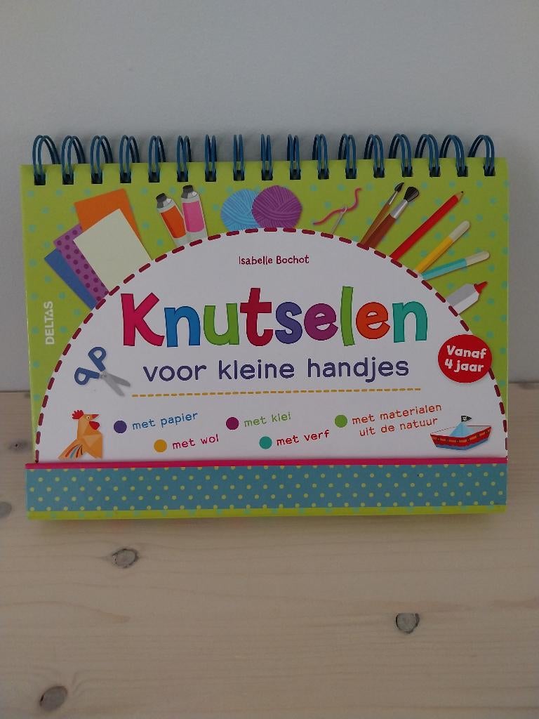 Knutsel boekje en diverse knutsel spullen, Ophalen of Verzenden, Zo goed als nieuw