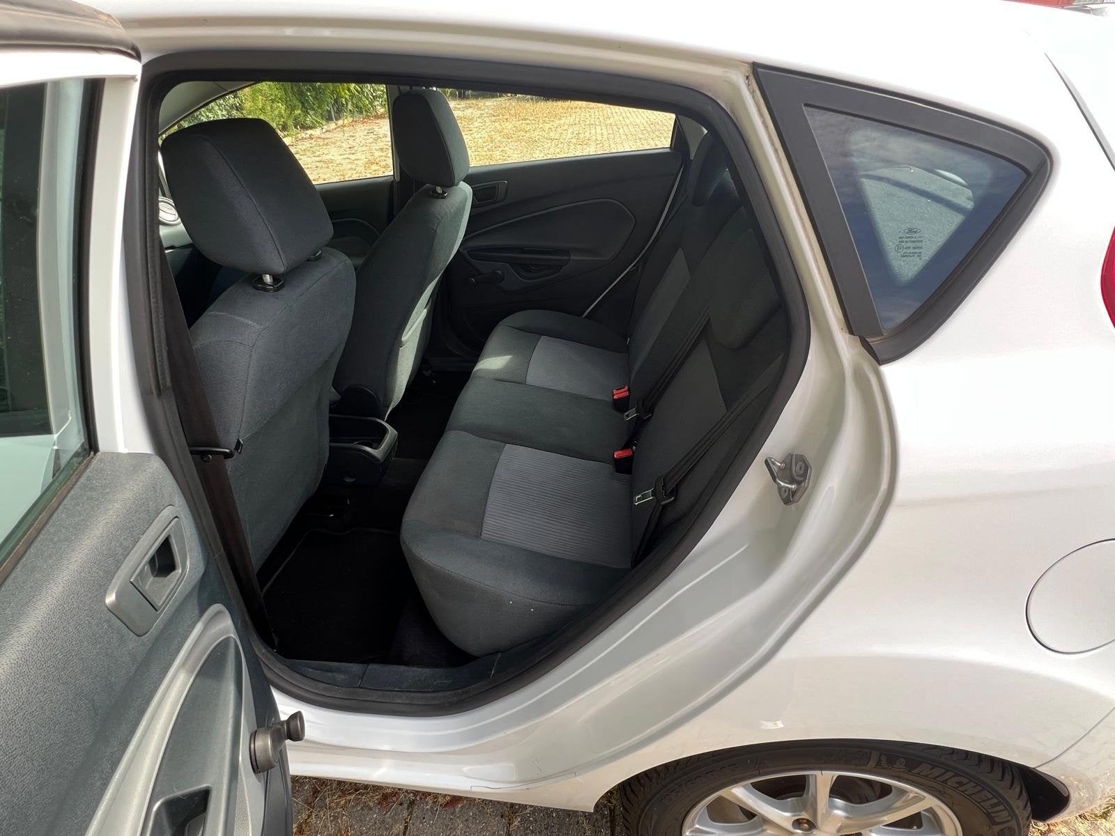 Foto 15 van Ford Fiesta 1.25 Limited 5-deurs - Airco/NAP