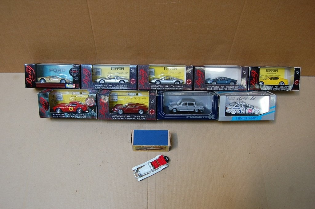 DIVERSE MODELAUTO'S., Hobby en Vrije tijd, Ophalen of Verzenden, Zo goed als nieuw, Auto, MiniChamps