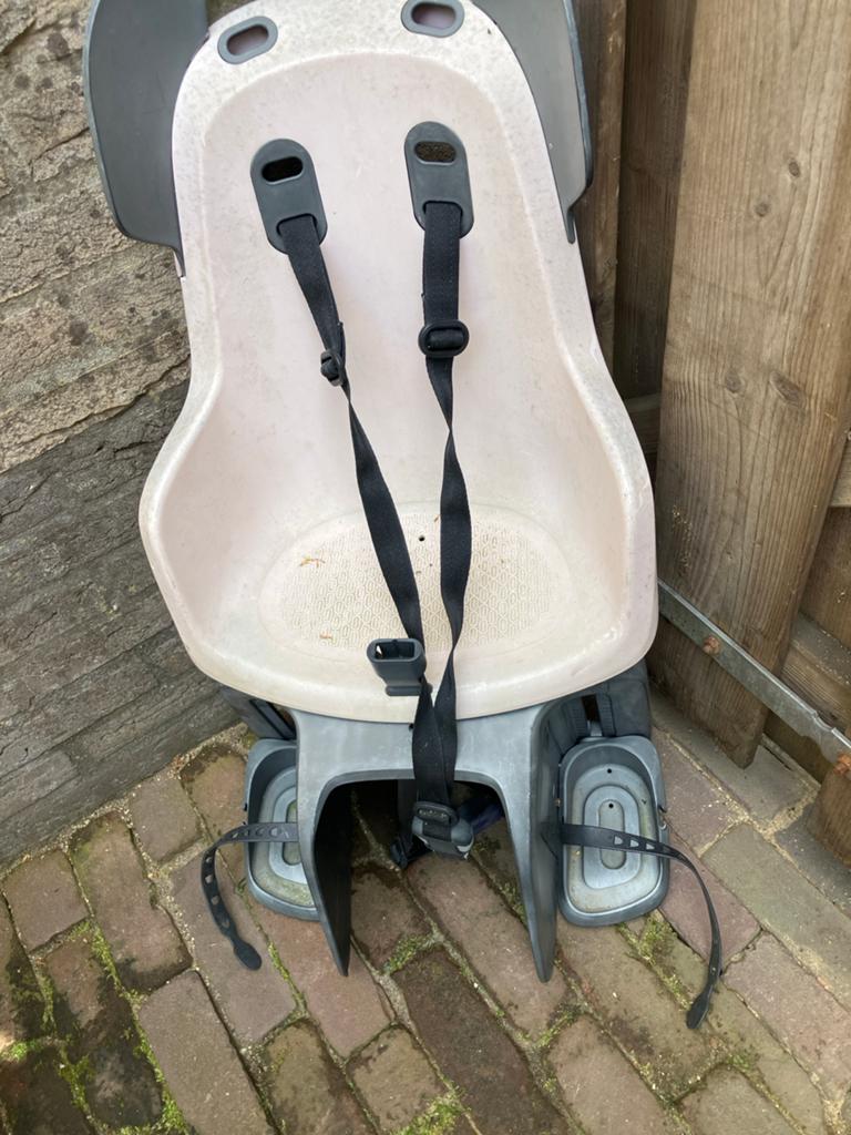 Gebruikt fietszitje voor achterop, met voetsteuntjes, Ophalen, Achterzitje, 9 t/m 18 kg, Gebruikt
