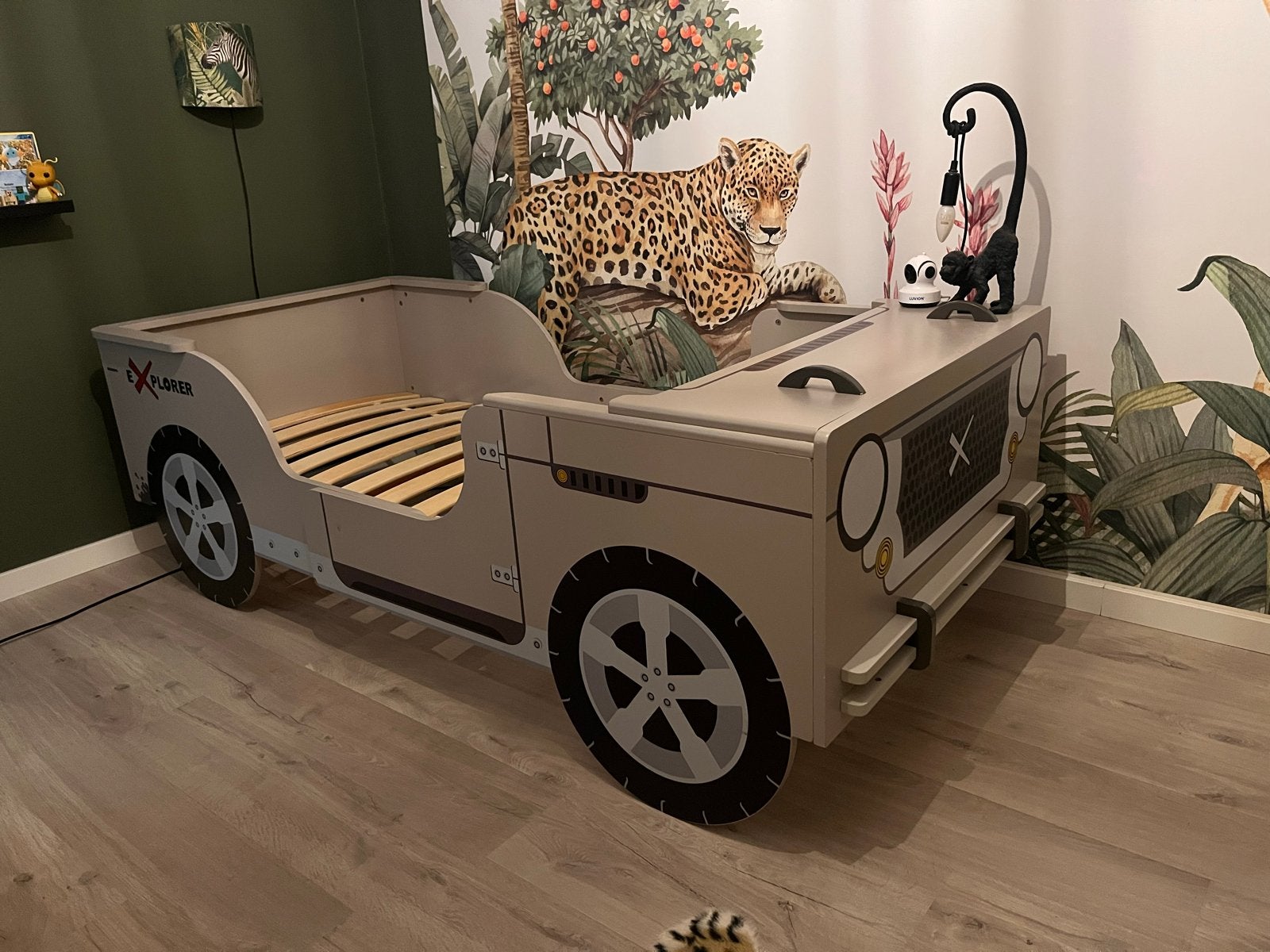 Houten jeepbed met lattenbodem | eenpersoons | kinderkamer, Kinderen en Baby's, Kinderkamer | Bedden, Ophalen, 85 tot 100 cm, Gebruikt