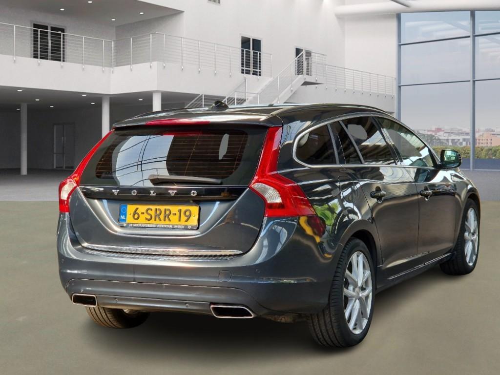 Volvo V60 2.4 D6 AWD Plug-In Hybrid Summum Automaat Pano PDC, Auto's, Automaat, 11 kWh, Te koop, Euro 5
