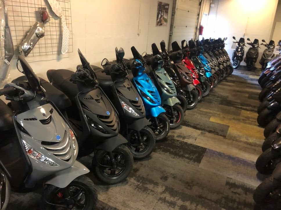 Foto 23 van GROOTAANBOD: 120X PIAGGIO ZIP SP VESPA SPRINT S  SPEEDFIGHT