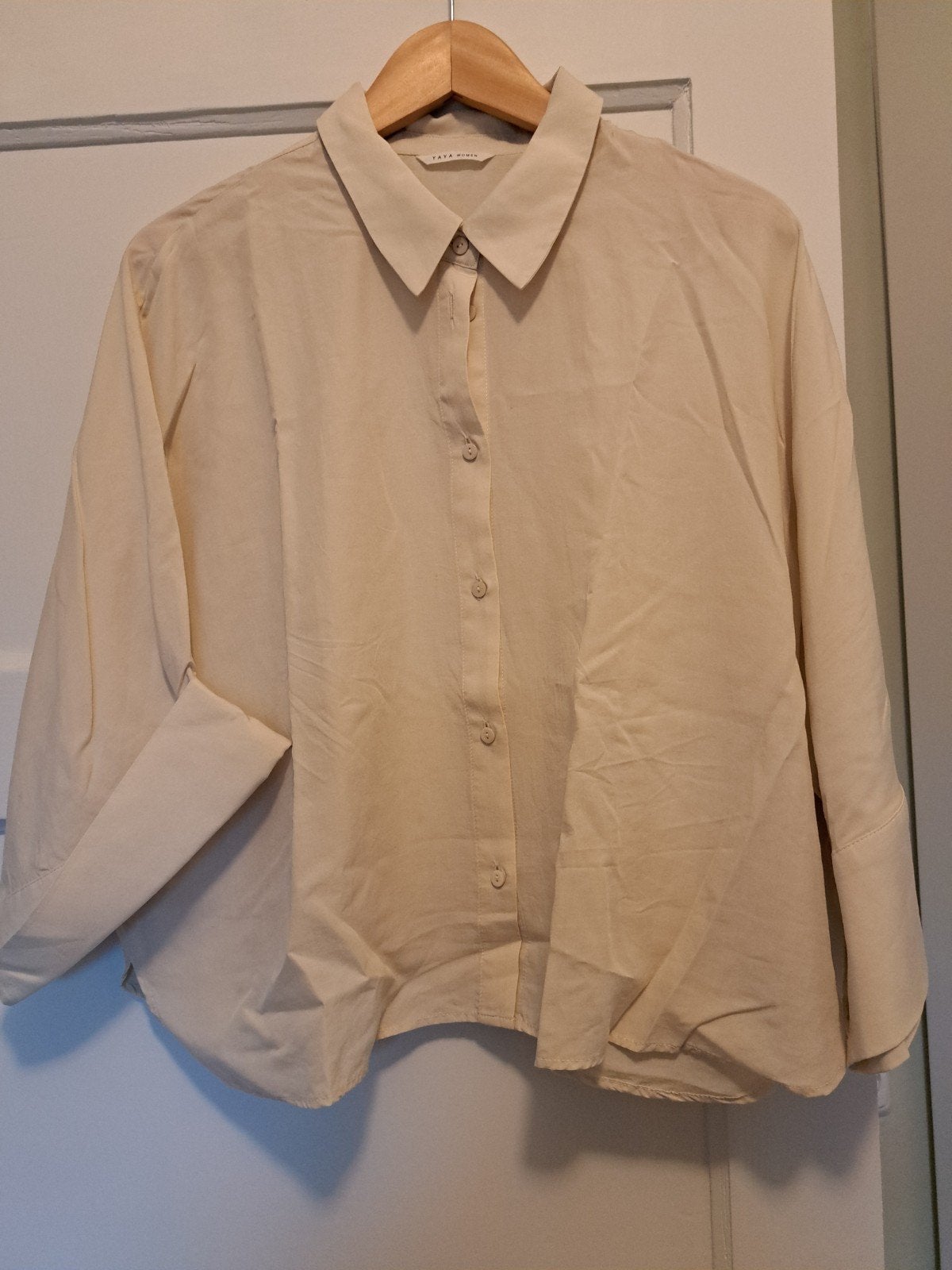 zgn Yaya blouse mt 42 , licht beige., Yaya, Ophalen of Verzenden, Zo goed als nieuw, Beige