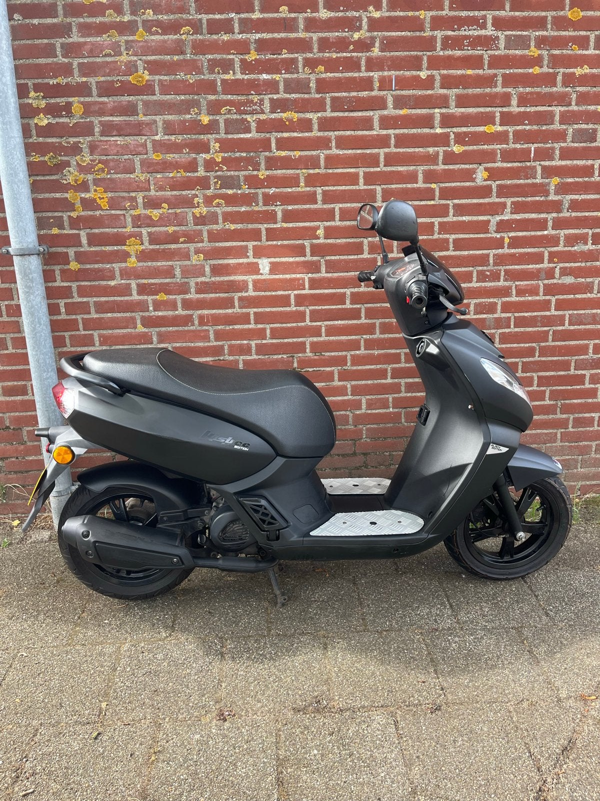 Peugeot Kisbee 2023 - Goed onderhouden, extra's inbegrepen, Ophalen, Gebruikt, Overige modellen, Maximaal 45 km/u