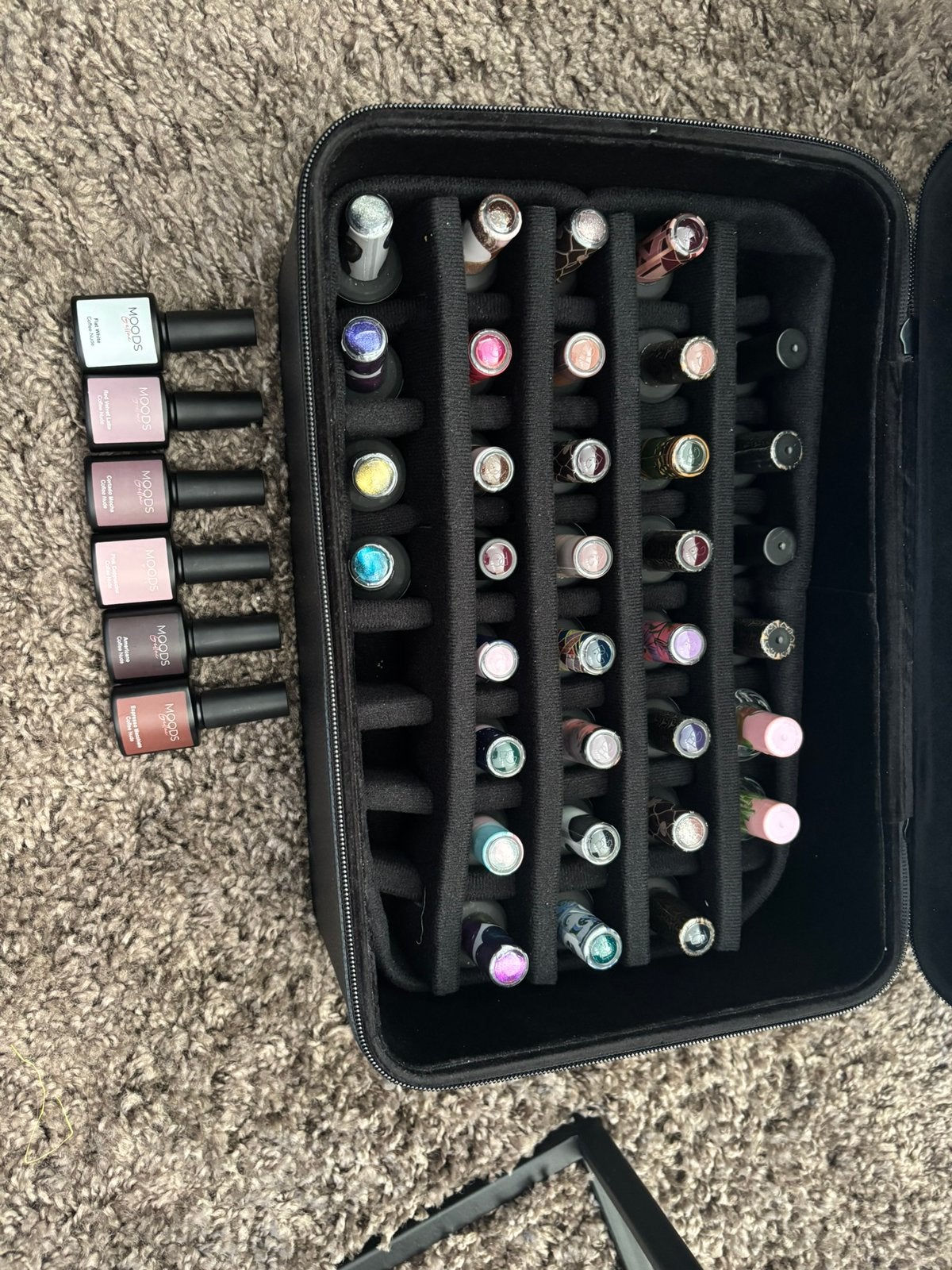Complete gel nagellakset incl. Koffer en lamp, Ophalen, Zo goed als nieuw, Overige kleuren, Handen en Nagels