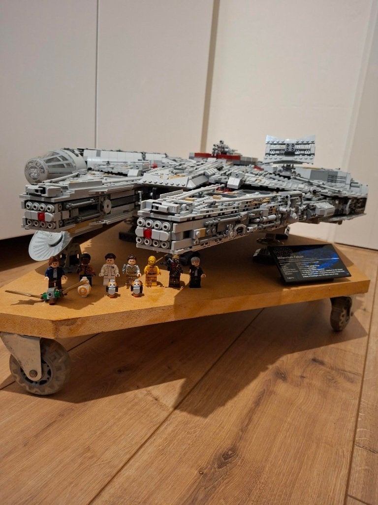 LEGO Star Wars UCS Millennium Falcon 75192, Ophalen of Verzenden, Zo goed als nieuw, Overige typen