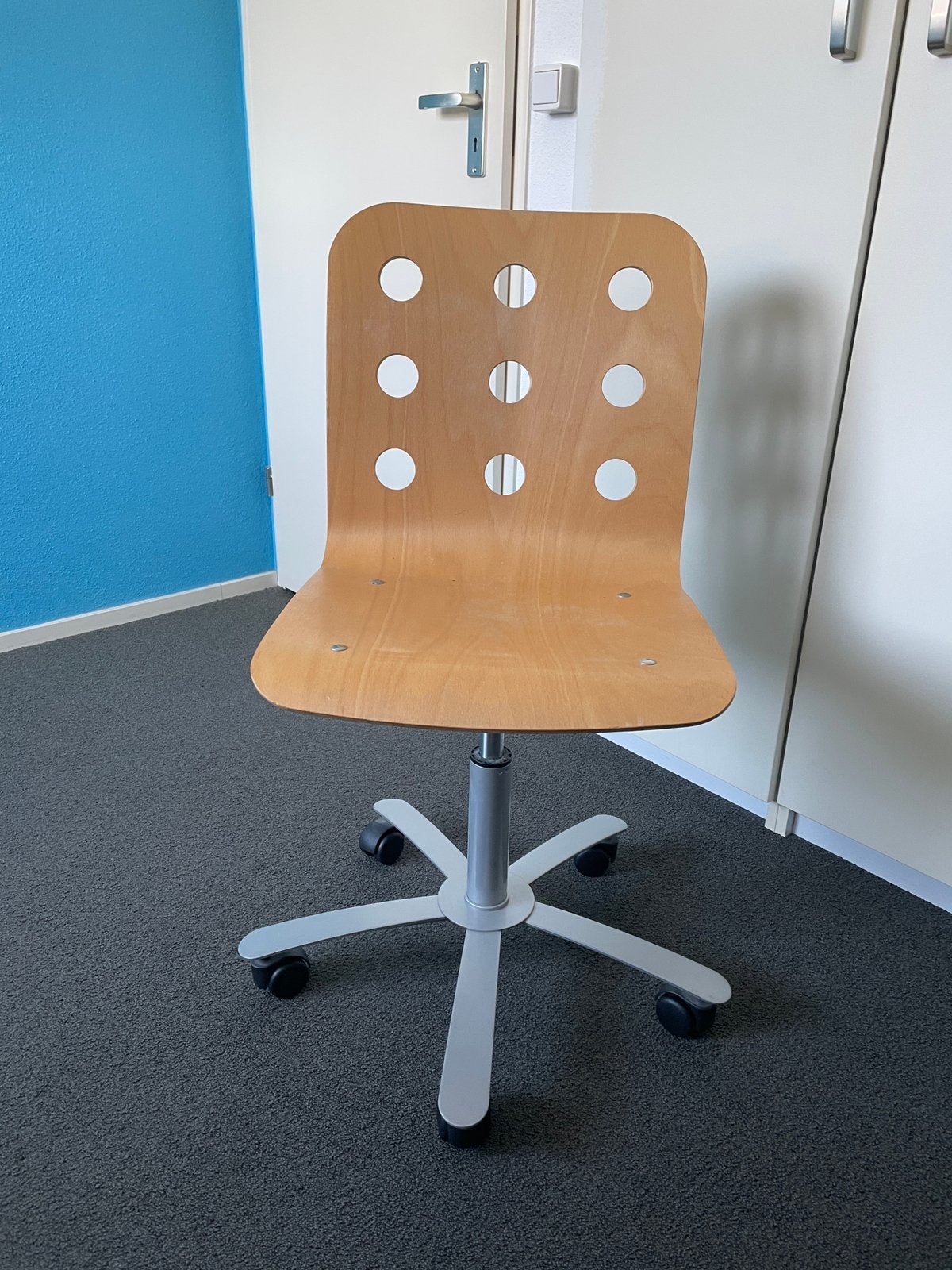 Bureaustoel IKEA, Huis en Inrichting, Bureaustoelen, Ophalen, Gebruikt, Bruin, Bureaustoel