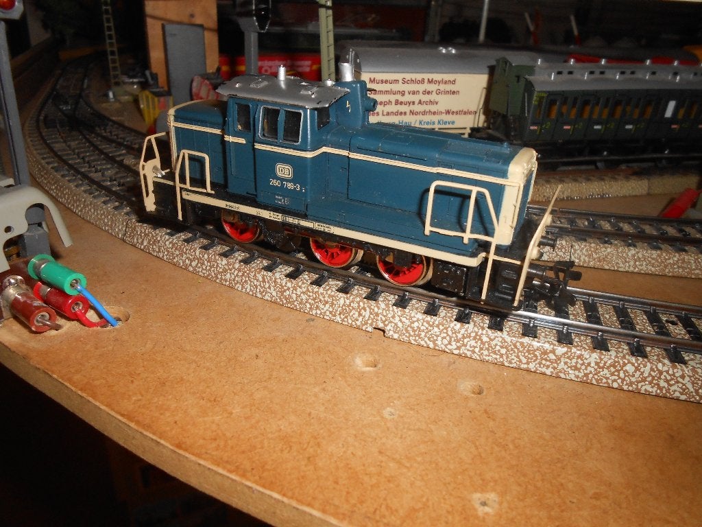 Märklin 3141 de V260 diesel loc in oceaan blauw /beige, ovp, Wisselstroom, Locomotief, Ophalen of Verzenden, Zo goed als nieuw