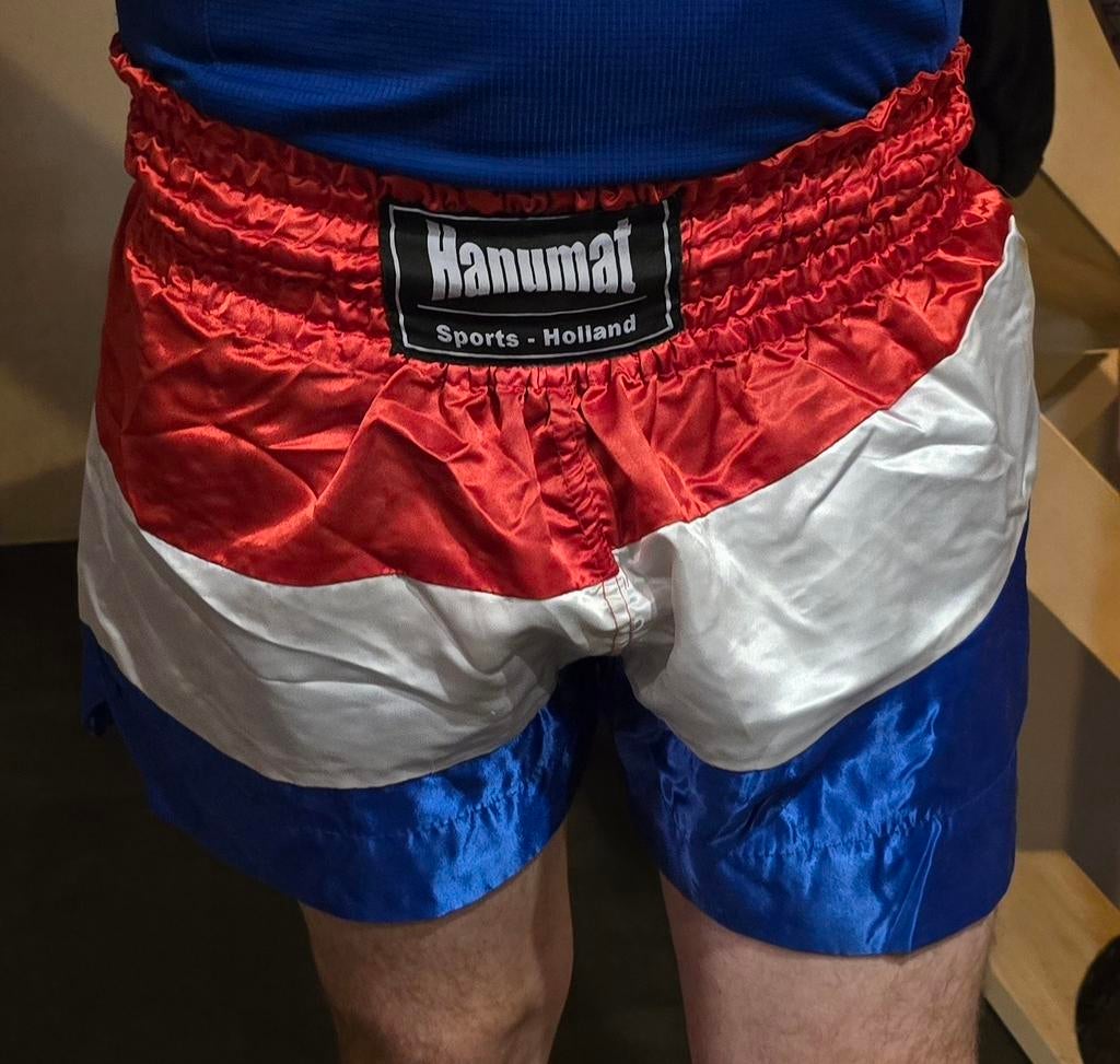 Hanumat Vechtsport Broek Rood Wit Blauw - Div. Vechtsport, Ophalen of Verzenden, Zo goed als nieuw, Overige