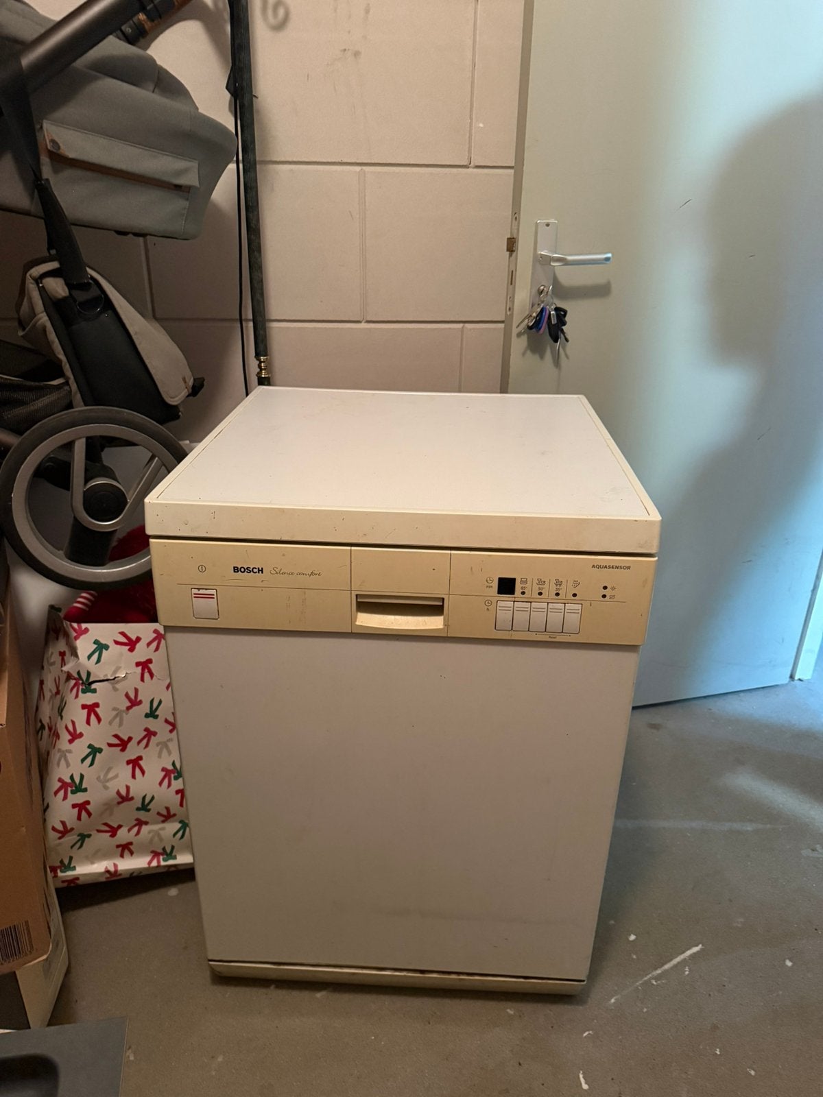 Bosch silence comfort vaatwasser, Ophalen, Zo goed als nieuw, Minder dan 85 cm