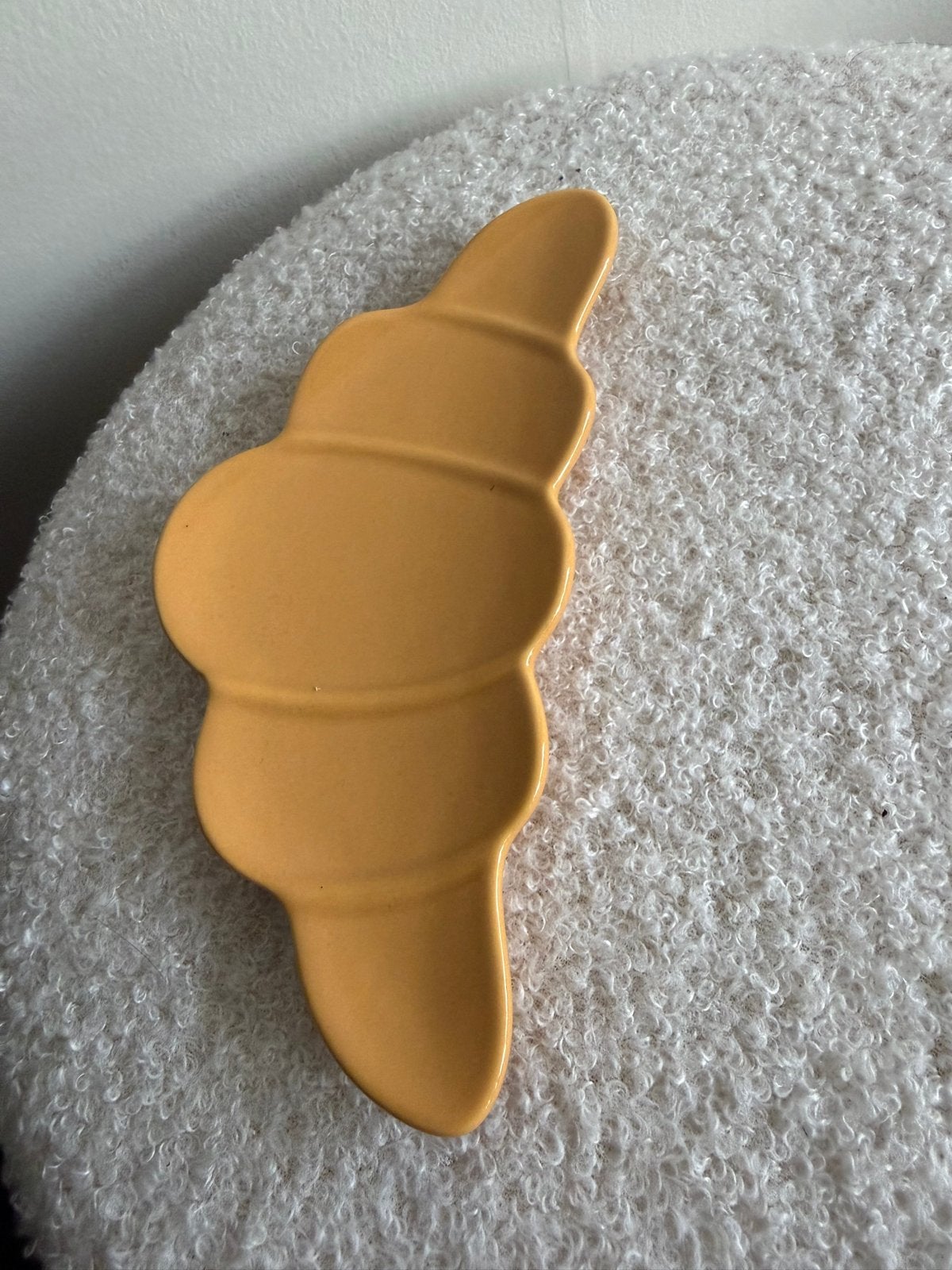 Leuk croissant schoteltje, Ophalen, Overige stijlen, Zo goed als nieuw, Steen/keramiek