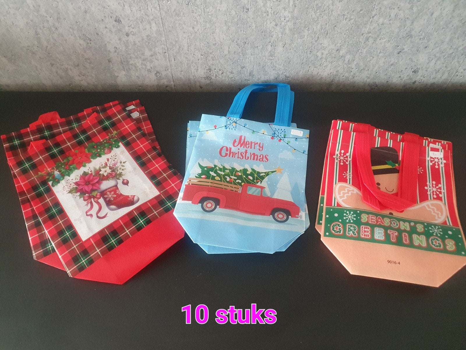 10 nieuwe kerst cadeau tasjes, Ophalen of Verzenden, Nieuw