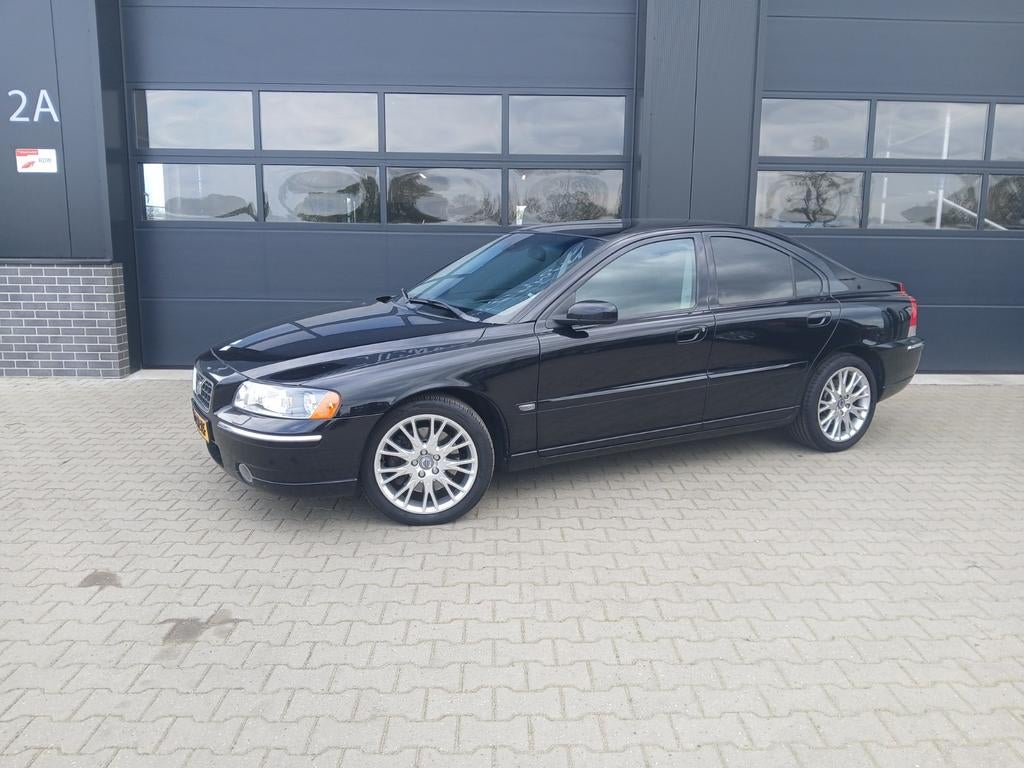 Volvo S60 2.4 T5 Geartronic 2004 Blauw, Auto's, Zwart, Blauw, S60, Particulier