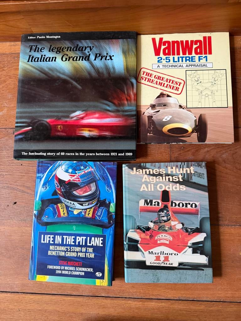Vier Formule 1 boeken, Boeken, Auto's | Boeken, Ophalen of Verzenden, Gelezen, Algemeen