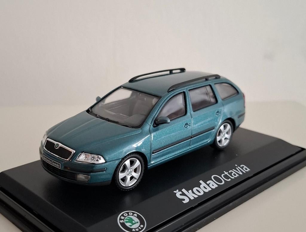 Skoda Octavia II Combi - 2004 -, Hobby en Vrije tijd, Modelauto's | 1:43, Ophalen of Verzenden, Nieuw, Auto, Overige merken