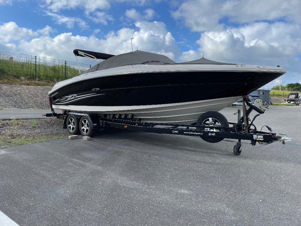 Sea Ray Speedboot., Ophalen, Binnenboordmotor, Sea Ray, Benzine