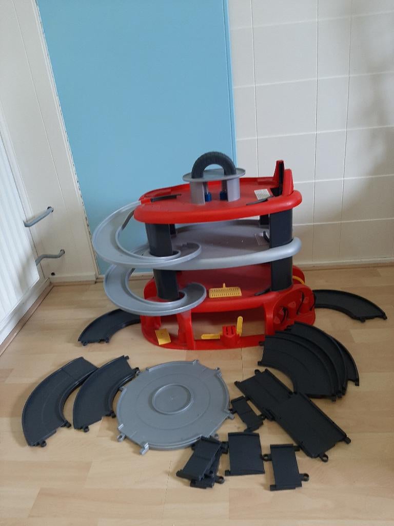 grote speelgoed garage met racebaan, Handmatig, Ophalen, Overige merken, Racebaan