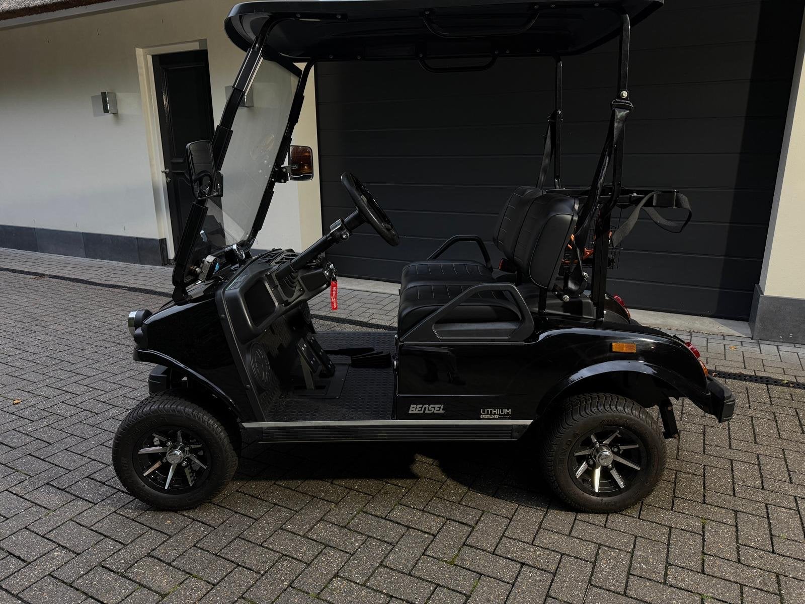 Golfcar Bensel electrisch kleur zwart op kenteken, Ophalen