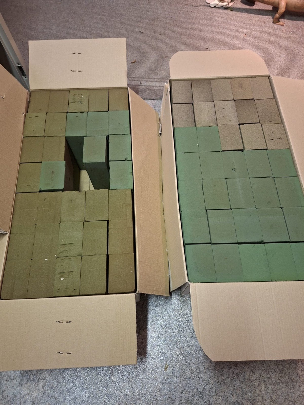 Schuimblokken voor verse en droog-/kunstbloemen (67 stuks), Ophalen, Nieuw, Meerkleurig, Natuur en Bloemen