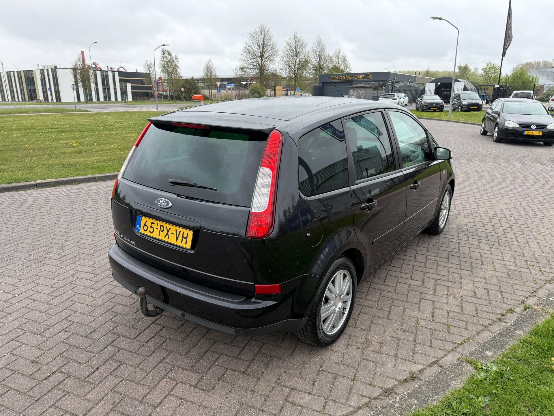 Ford Focus C-Max 2.0-16V Ghia Incl NW Keuring!, Voorwielaandrijving, Gebruikt, Zwart, Bedrijf