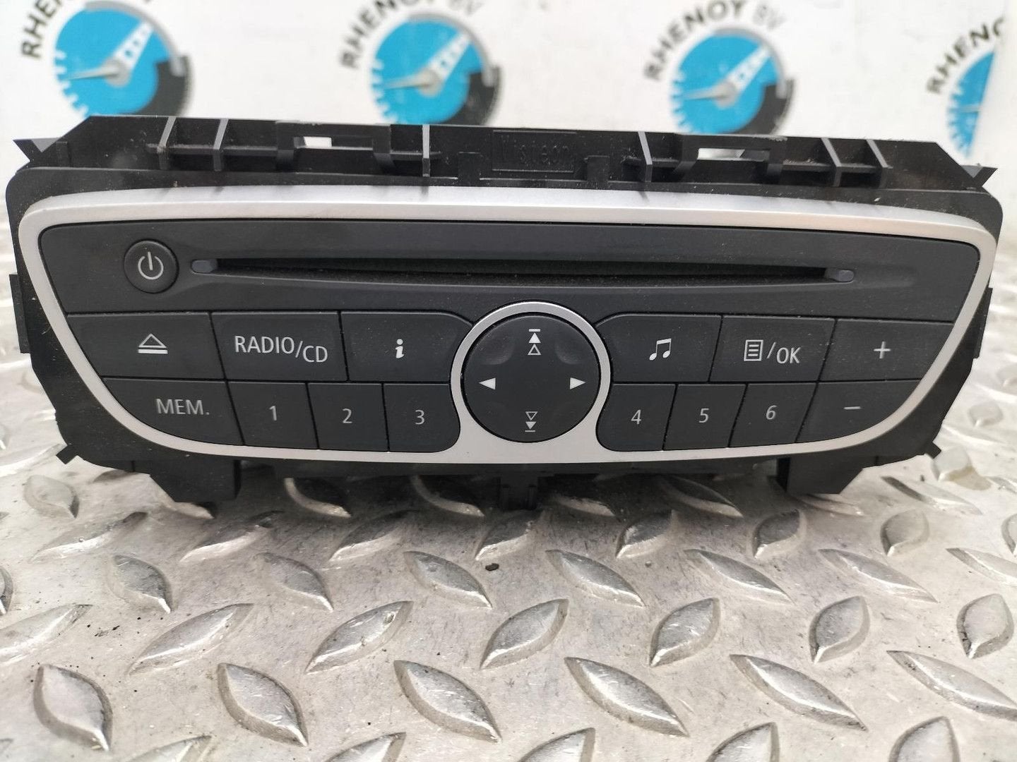 RENAULT TWINGO 1.2 16V Collection RADIO 281150031R 2012, Ophalen of Verzenden, Gebruikt, ARN erkend