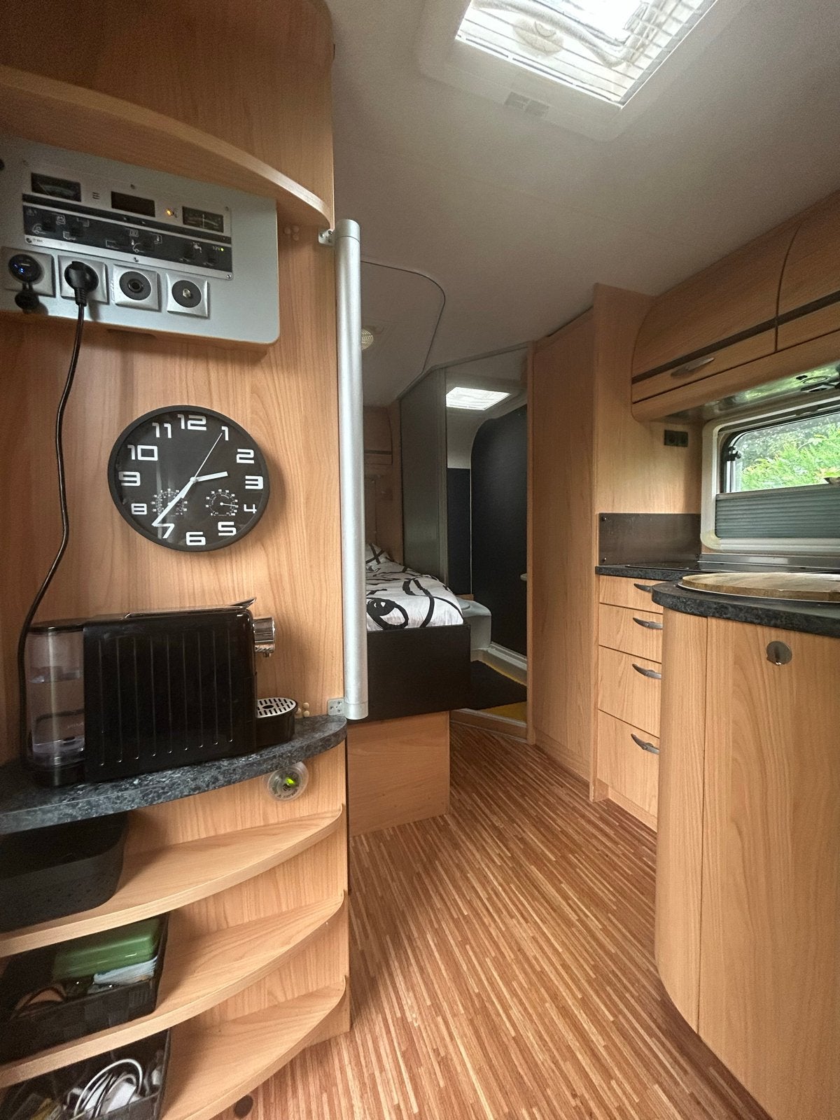 Camper:Burstner Solano T 615 - Compact & kompleet, Caravans en Kamperen, Standaard zit, Fiat, 6 tot 7 meter, Tot en met 3