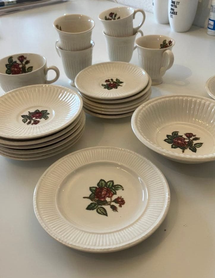 Wedgwood "Moss Rose" servies, Ophalen of Verzenden