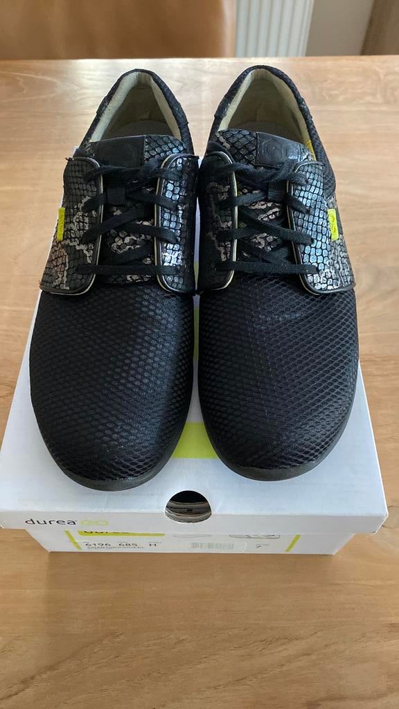 Durea go lage sneakers maat 7 H, Zwart, Ophalen of Verzenden, Sneakers of Gympen, Gedragen