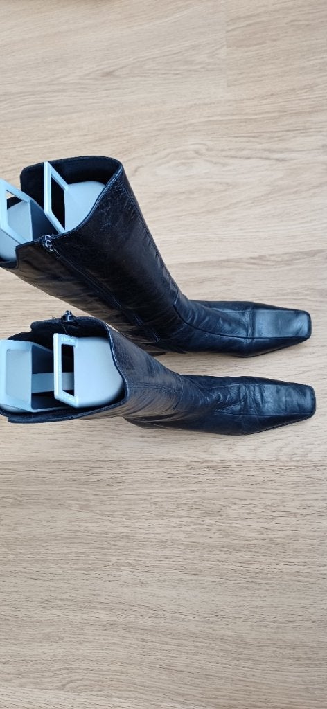 Zwarte, nappa leren laarzen met lage hak, mt 39, Kleding | Dames, Schoenen, Hoge laarzen, Verzenden, Zwart, Onbekend