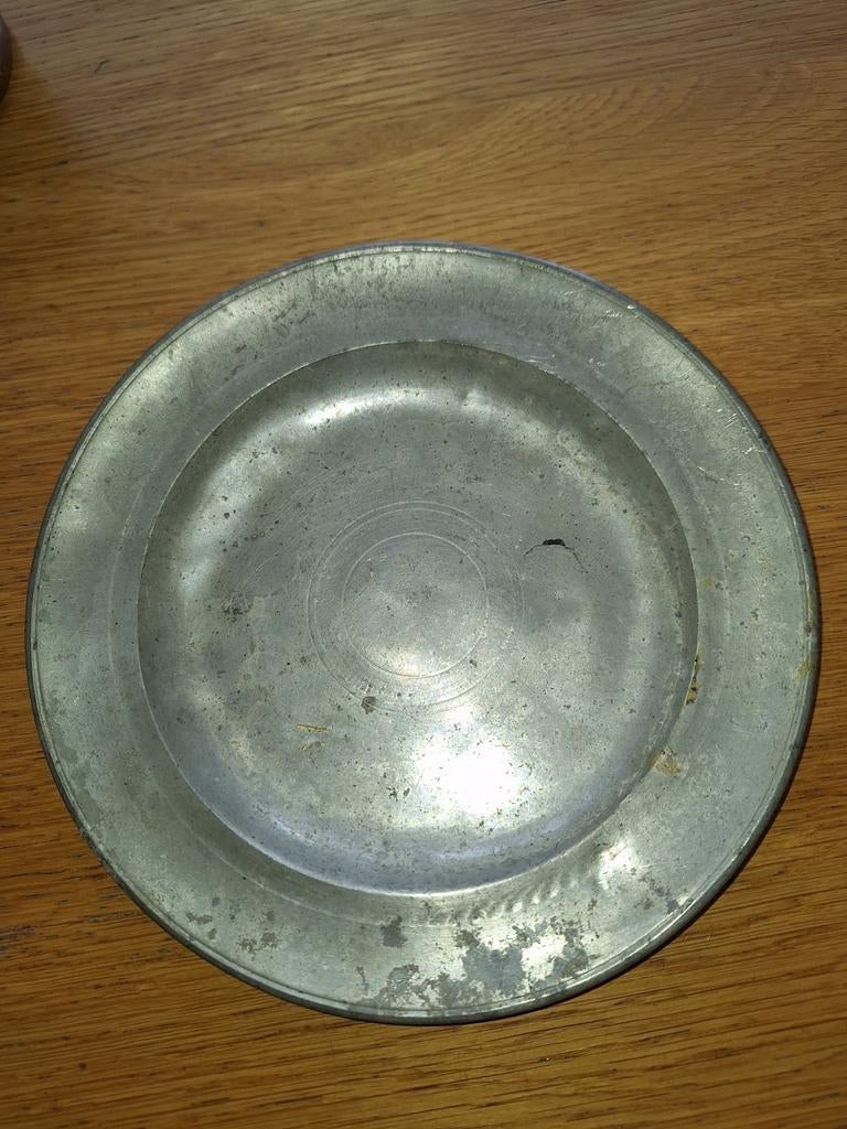 Oude tinnen bord met stempels, Ophalen of Verzenden
