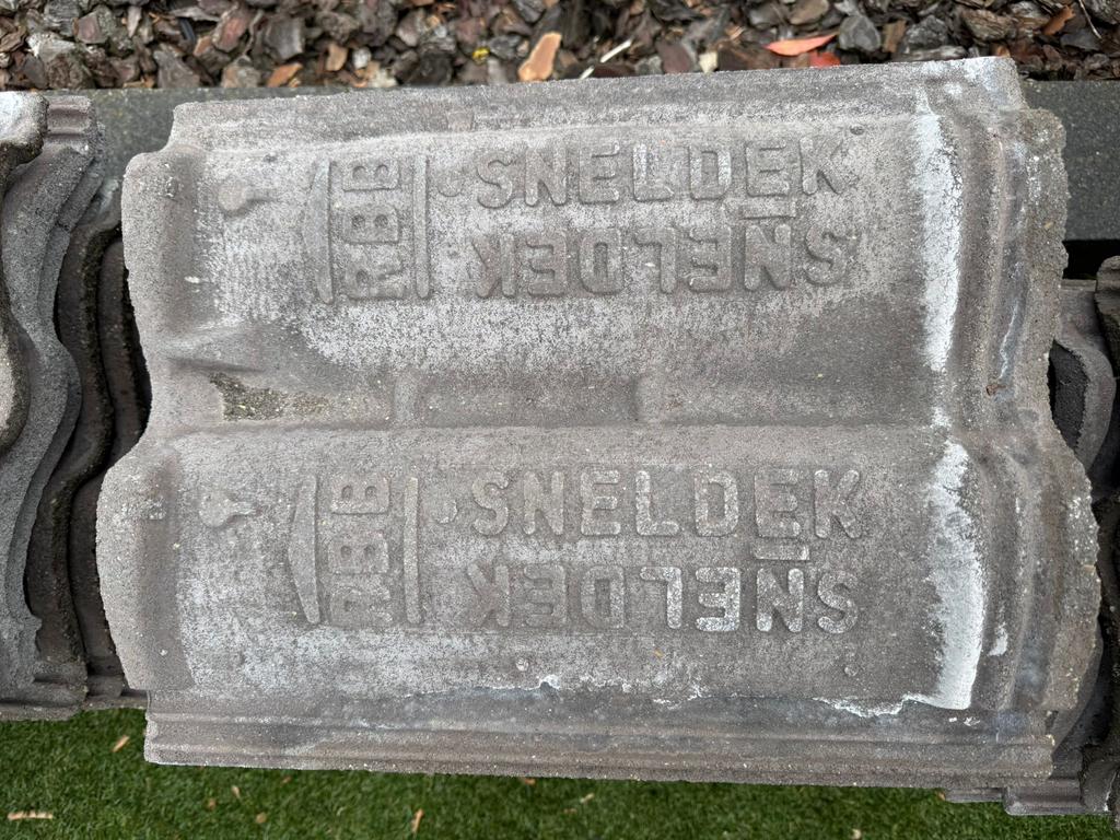 BIEDEN: RBB Sneldek dakpannen, 180 stuks, Ophalen, Gebruikt, Steen of Klei, 15 m² of meer