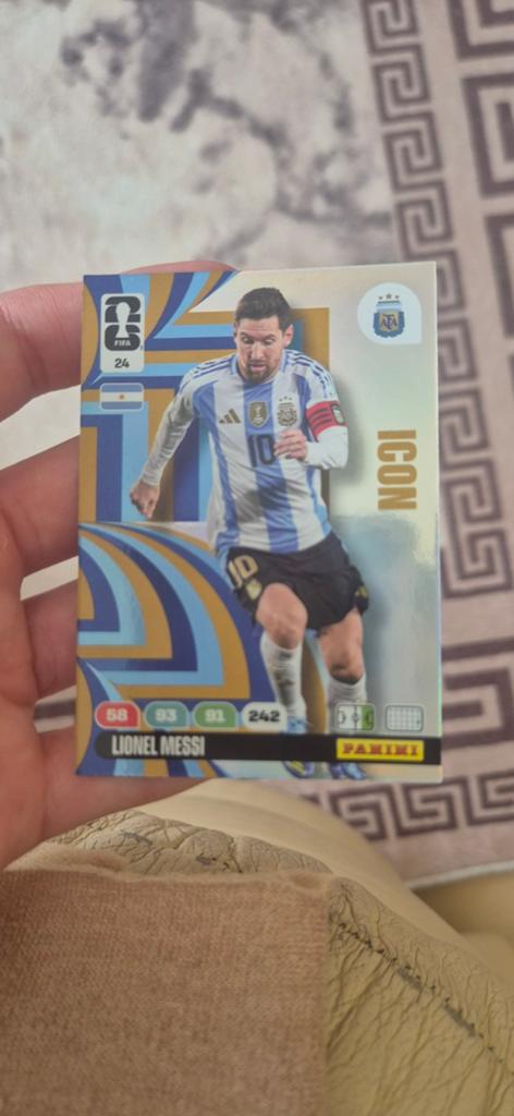 Adrenalyn Icon Messi card, Ophalen