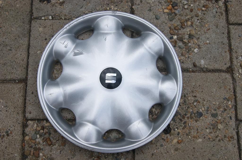 1 losse originele wieldop Seat Ibiza 14 inch (Model 1), Ophalen of Verzenden, Gebruikt