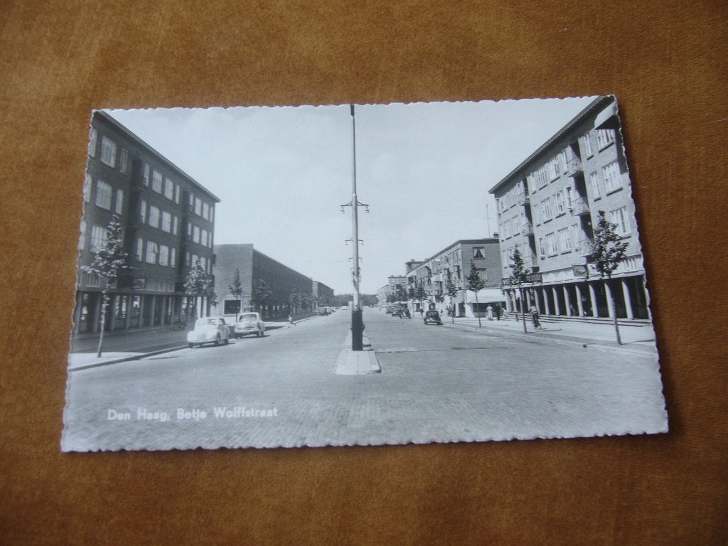 DEN HAAG  =  BETJE WOLFFSTRAAT, Verzamelen, Ophalen of Verzenden, 1940 tot 1960, Ongelopen, Zuid-Holland