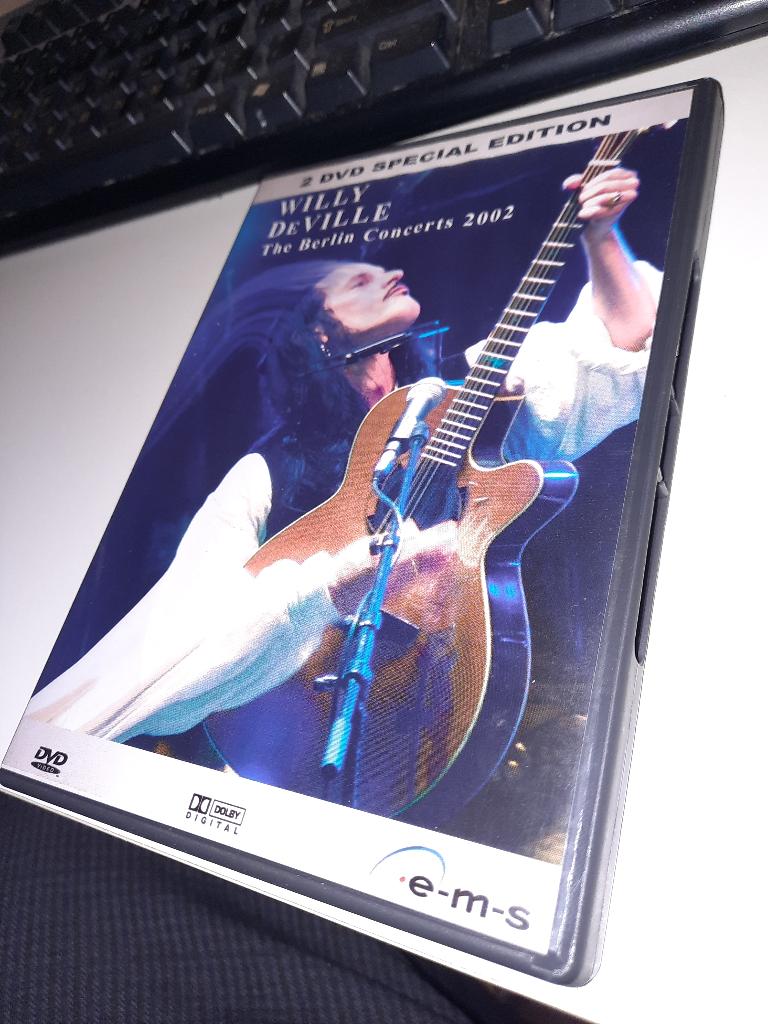 2 DVD Willy DeVille – The Berlin Concerts 2002, Ophalen, Zo goed als nieuw