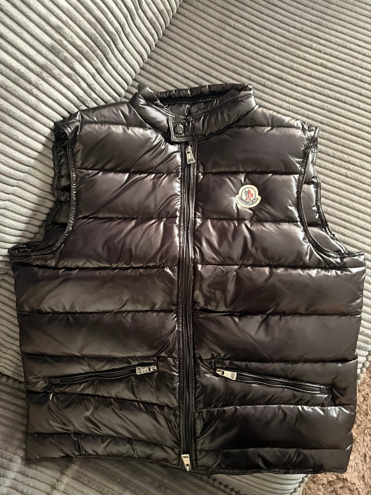 Moncler Mouwloos Vest Zwart Maat S Glanzende Afwerking, Kleding | Heren, Moncler, Zwart, Nieuw, Overige maten