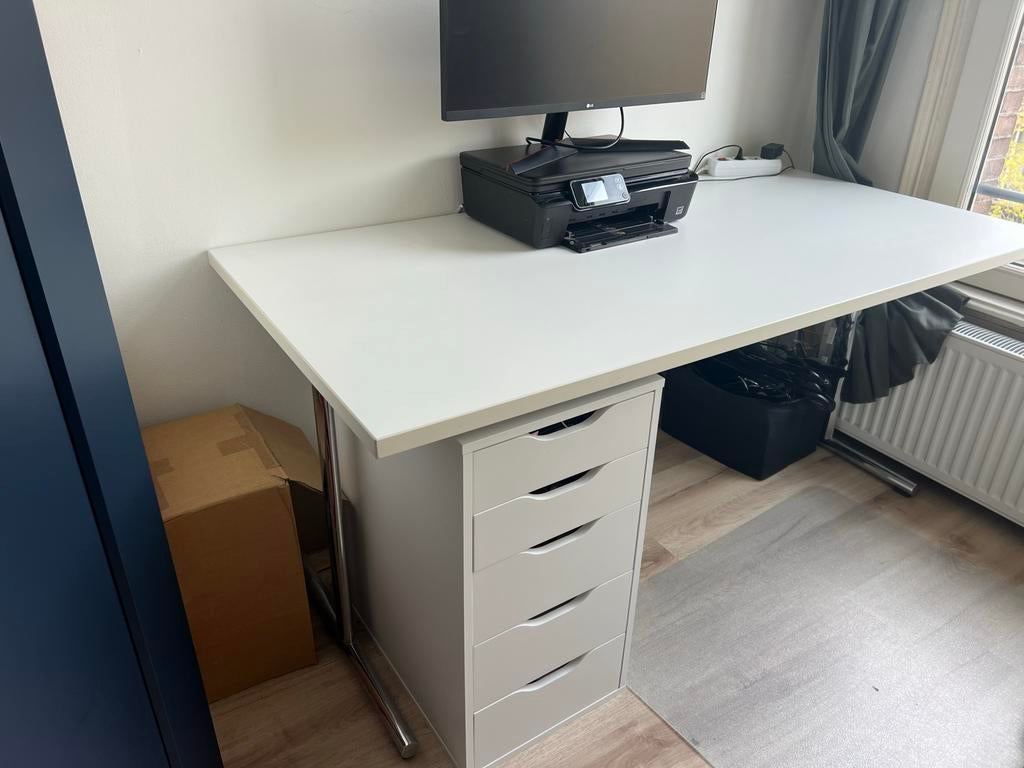 Brunner Basic Klaptafel - Wit, Chroom Onderstel, Ophalen, Gebruikt, 50 tot 100 cm, Vier personen