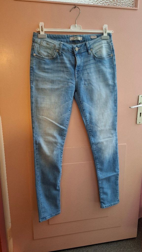 Spijkerbroek smalle pijp Mavi Nicole Mt 30 / 32. 5,00, Mavi Nicole, Blauw, Overige jeansmaten, Ophalen of Verzenden
