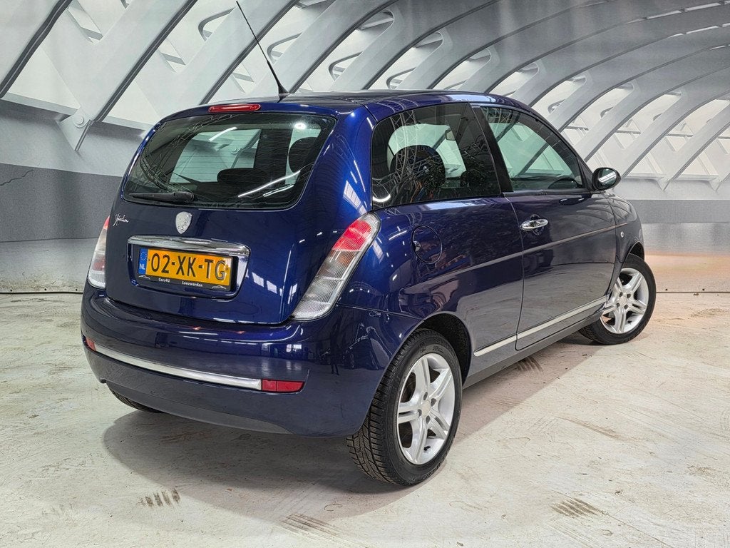 Lancia Ypsilon 1.4 Oro airco, Auto's, Lancia, Voorwielaandrijving, Stof, Gebruikt, 31 €/maand