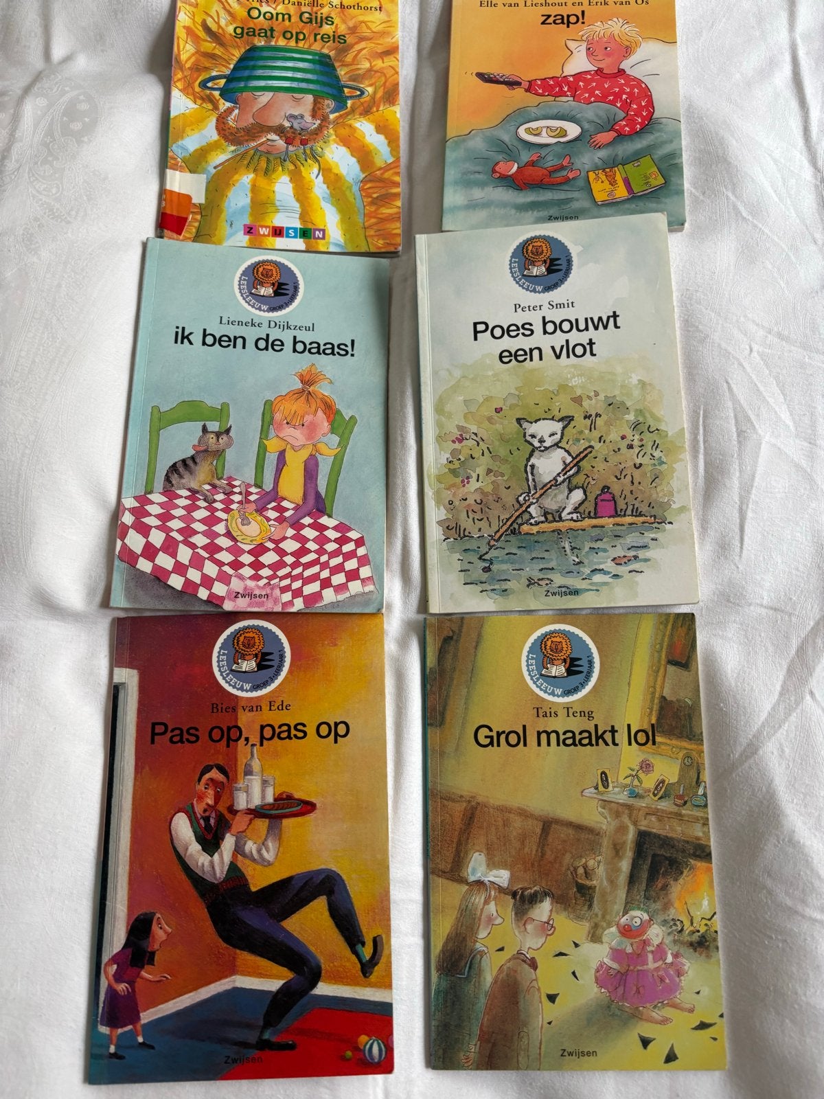 6 Zwijsen leesboekjes Groep 3 (Leesleeuw), Ophalen of Verzenden, Gelezen, Fictie