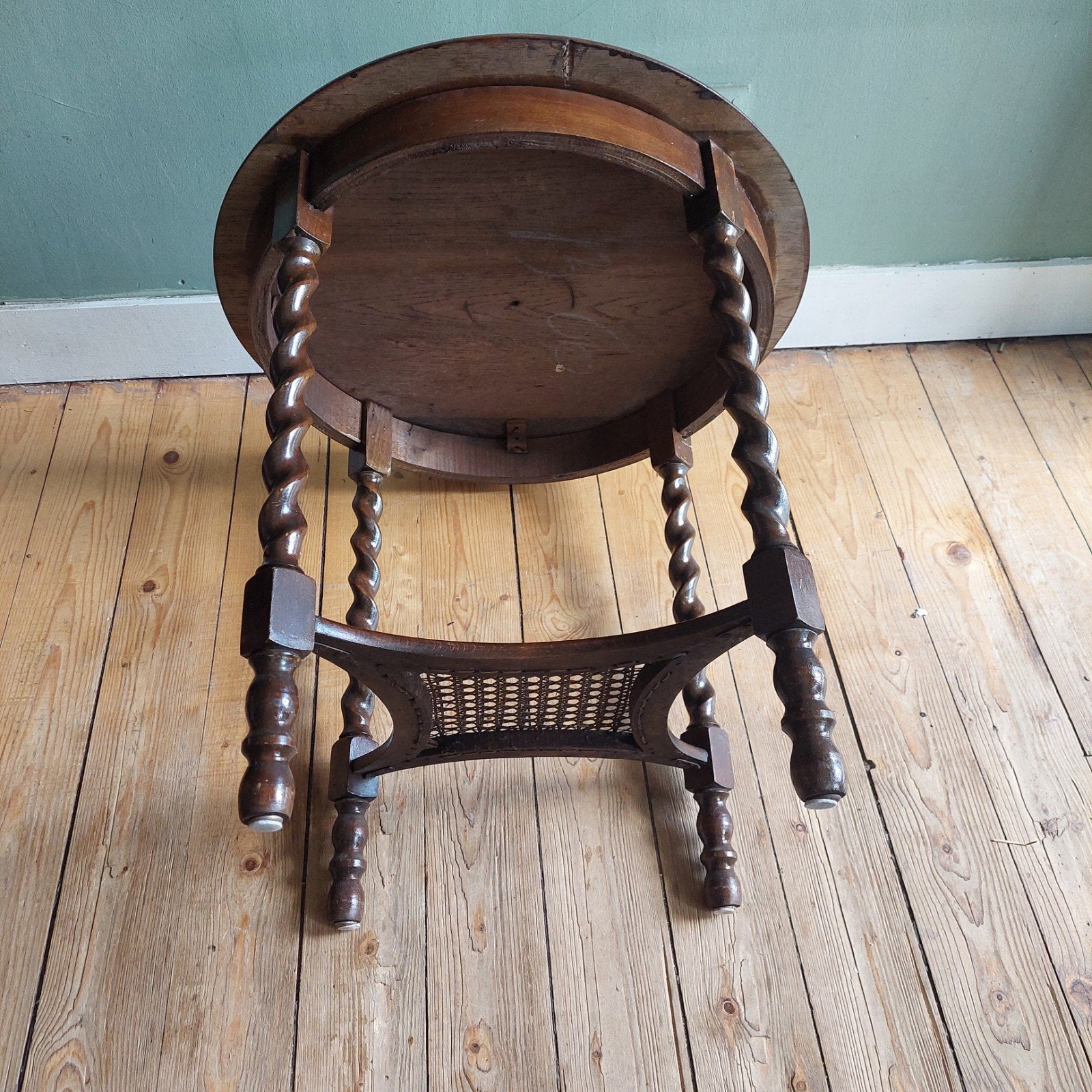 Antieke eiken bijzettafel met gedraaide poten (barley twist), Antiek en Kunst, Ophalen