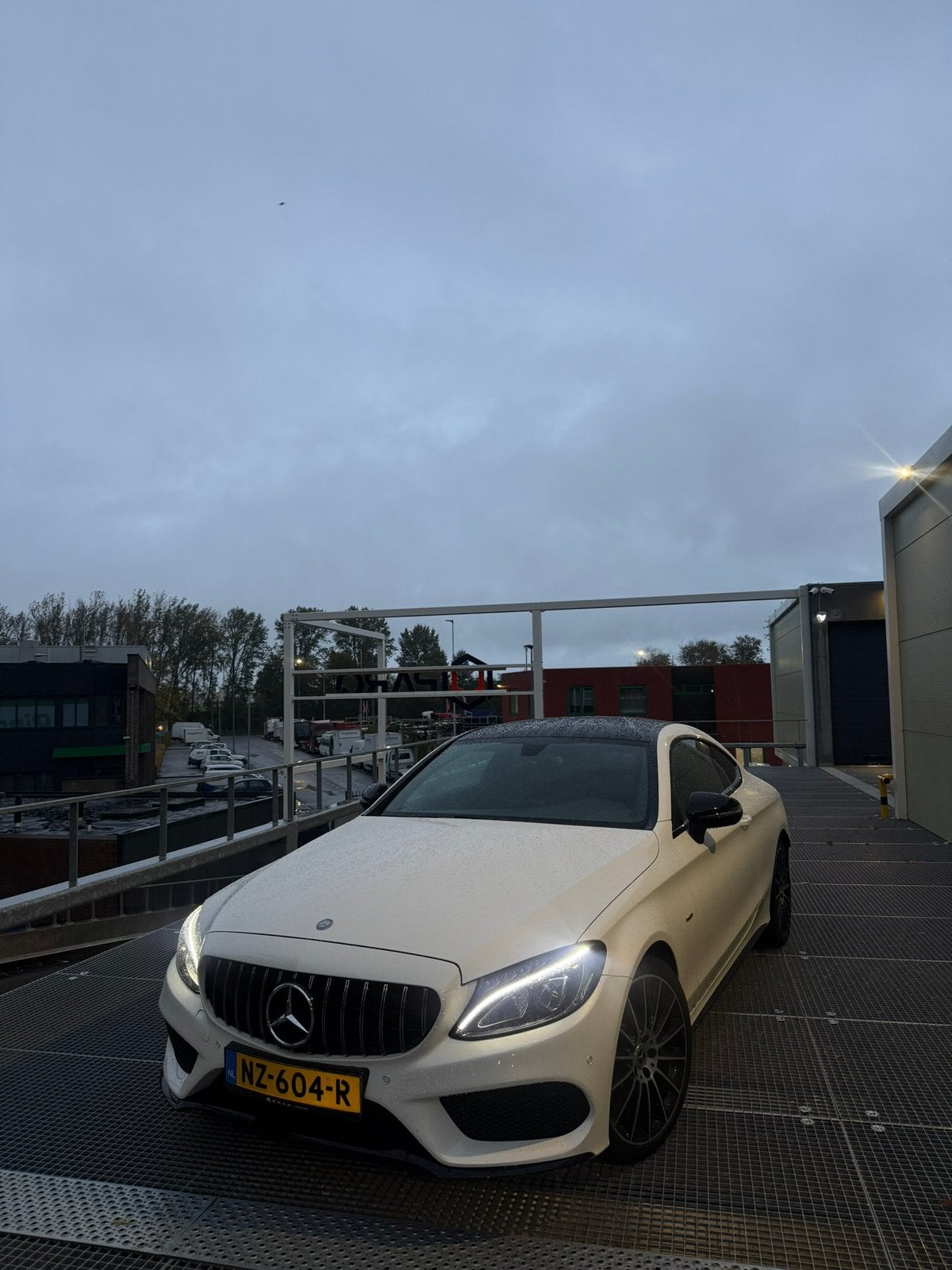 Mercedes c180 coupe Amg pakket, Auto's, 4 cilinders, 715 kg, Alcantara, Wit